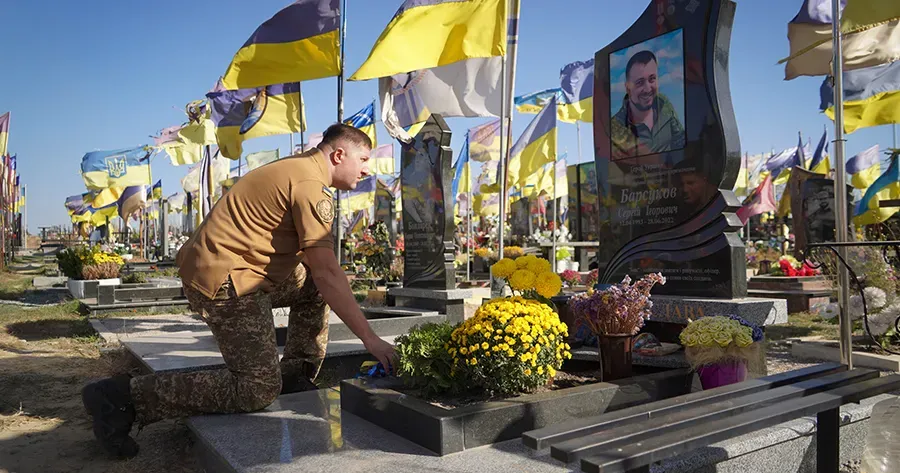 Фото Пресслужби Східного територіального управління Національної гвардії України День захисників та захисниць України. Гвардійці підрозділів Східного ОТО вшанували пам’ять загиблих побратимів на порталі Gromada Group