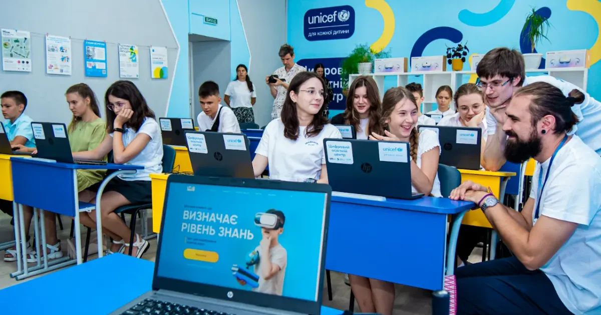 Джерело: Прес-служба Асоціації інноваційної та цифрової освіти В Україні запрацювала Екосистема для надолуження освітніх втрат: на прикладі трьох областей розповідаємо про нові можливості для учнів на порталі Gromada Group