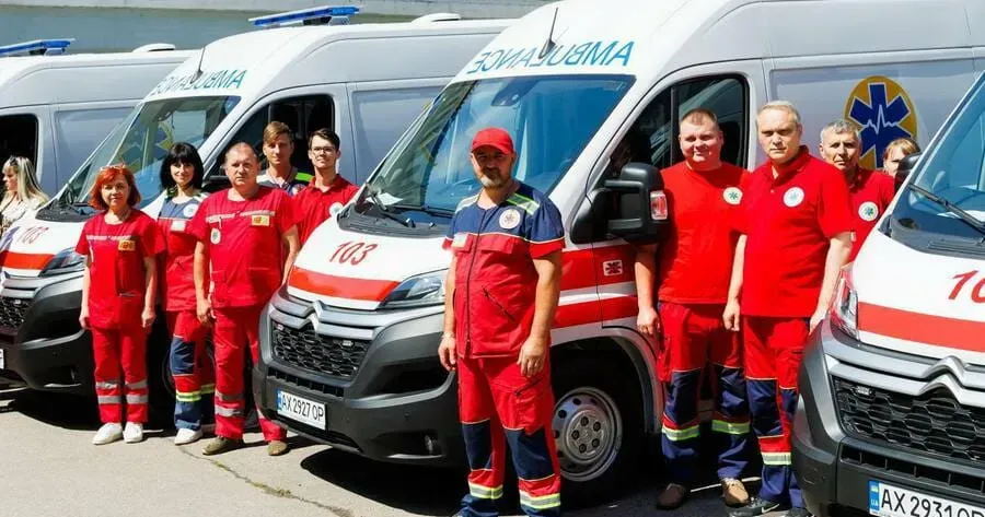 Джерело: Харківська ОВА Медики Харківщини отримала від Фундації Олени Зеленської та Мінздоров'я 10 машин швидкої допомоги на порталі Gromada Group