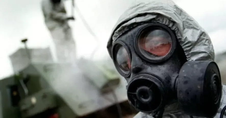 Если желаешь оправдать собственные военные преступления, обьяви преступником свою... жертву. Мерзкий, подлый "закон" страны-агрессора. Как известно, Министерство обороны РФ заявило, что будто бы обнаружило доказательства разработки в украинских лабораториях компонентов биологического оружия при участии США.Сразу же настораживают два обстоятельства...