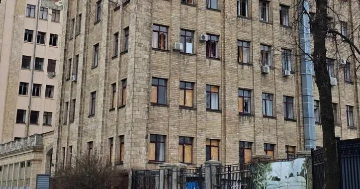 Фото - Вікторія Якименко Уряд Німеччини відновить усі вибиті вікна в університеті Каразіна у Харкові на порталі Gromada Group