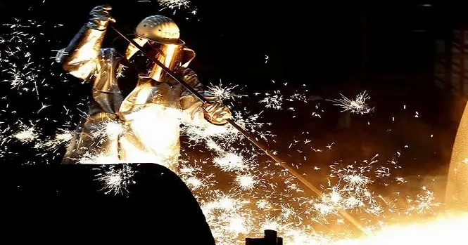 Фото: REUTERS 70% українців очікують на економічний бум у повоєнній Україні. 48% українців вважають, що основним джерелом економічного зростання має стати створення урядом умов для іноземних інвесторів та українських підприємців. 27.1% опитаних розраховують на конфіскацію російських активів.