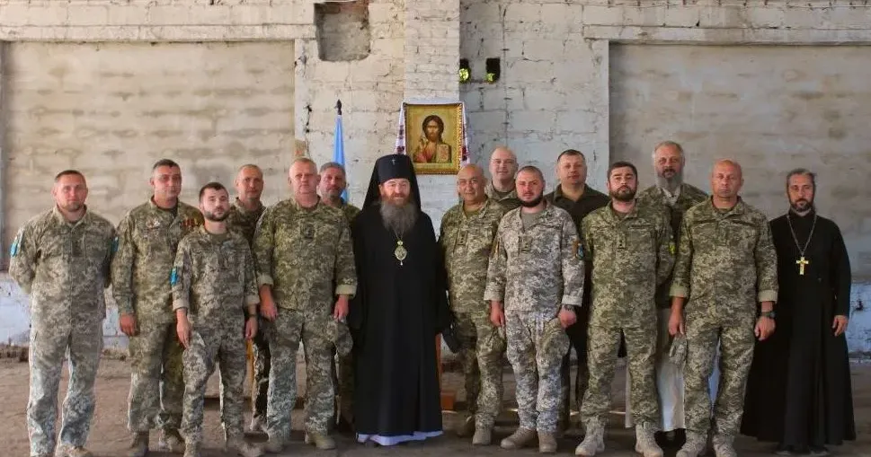 Як Шкурупій із Шкурупіївки на Полтавщині став після вчителювання, журналістики і господарювання на землі архієреєм Православної Церкви України? Чому капеланство важливе для ЗСУ? Інтерв’ю з архієпископом Харківським та Ізюмським ПЦУ Афанасієм (Шкурупієм).