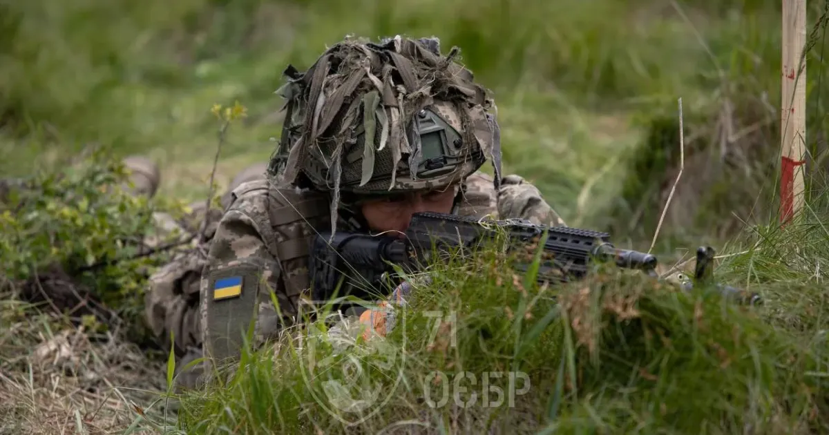 Ілюстративне фото Перегрупування, переміщення, ротації та логістика: чим зайнятий ворог на Липецькому напрямку на порталі Gromada Group