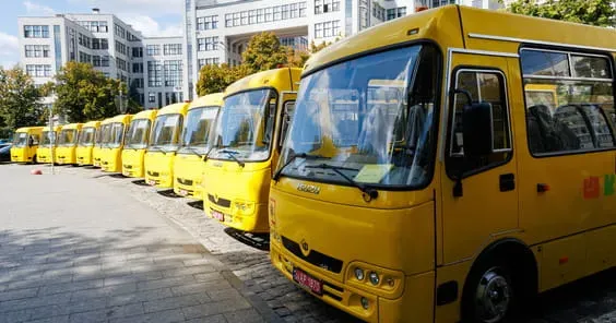 Джерело: Харківська ОВА Харківщина отримала нові шкільні автобуси: між якими громадами буде розподілено транспорт? на порталі Gromada Group