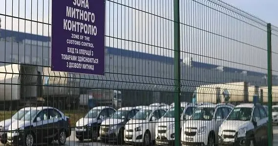 З метою підвищення ефективності роботи підрозділів митного оформлення в умовах воєнного стану, оптимізовано структуру Харківської митниці. Зараз час у складі митниці функціонують 5 митних постів, а саме: «Харків-товарний», «Барабашово», «Аеропорт «Харків», «Бабаї», «Куп’янськ».
