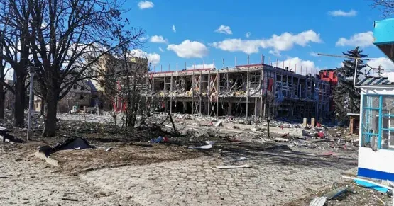 Центральний парк, розважальний центр МАРС В інтерв’ю з мешканцем Ізюма Василем Прокопенком говоримо про ситуацію в місті від початку війни до першої декади липня.