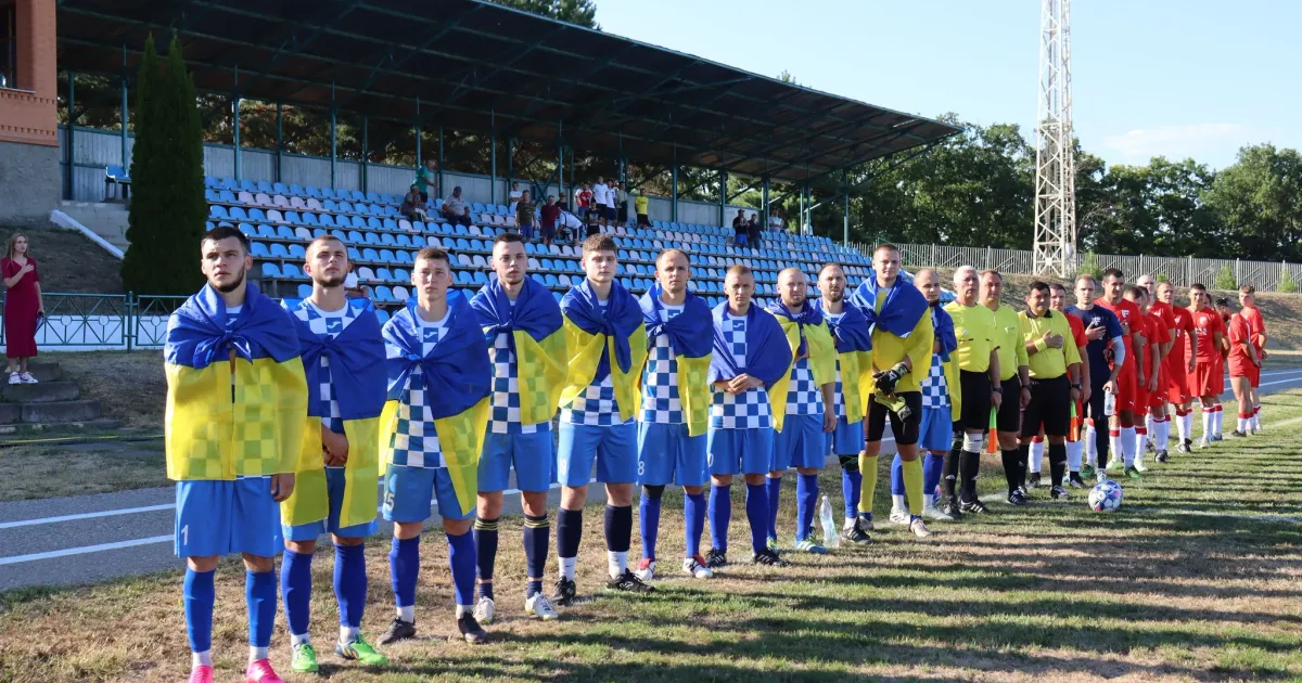 Фото: Донецька селищна територіальна громада (facebook) Донецький СК «Чемпіон» і балаклійський «Цементник» зіграли у 12 турі чемпіонату Харківщини з футболу на порталі Gromada Group