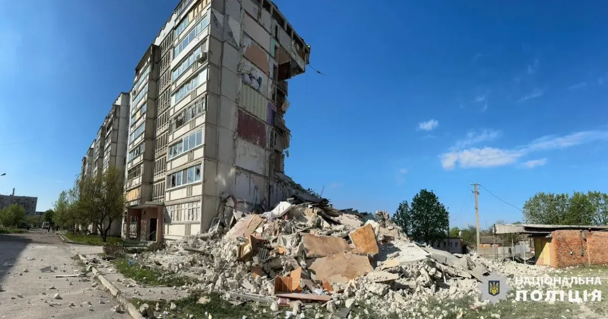 Джерело: Головне управління Національної поліції України в Харківській області Двоє людей загинули через удари окупантів по Вовчанську на порталі Gromada Group