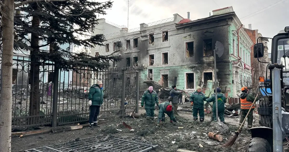 Головна світлина новини на сайті Gromada Group 186 житлових будинків, у тому числі 42 приватні, були пошкоджені 23 січня внаслідок ракетних атак по Харкову. на порталі Gromada Group