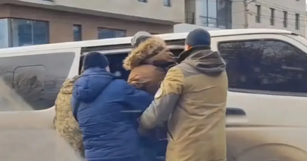 Фото з відкритих джерел Про порушення з боку працівників ТЦК можна поскаржитися за оприлюдненими телефонами.
