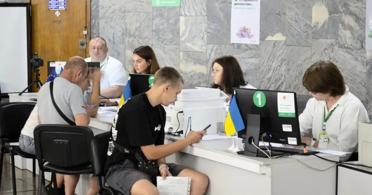 Світлини: Регіональний сервісний центр МВС Іспити для водіїв проводять у харківському метро на порталі Gromada Group
