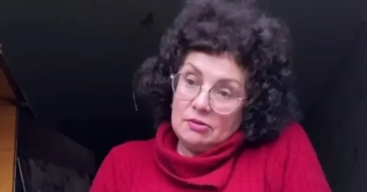 Скрин відео Марії Малєвської. "Хоче жити дружньо з сусідами" ... росіянами. У поліції відкрили справу щодо харків'янки, яка виправдовує агресію РФ на порталі Gromada Group