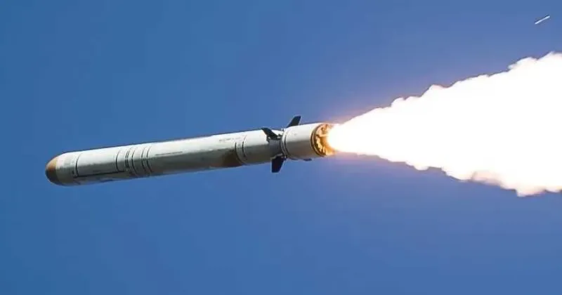 Ілюстративне фото У Харкові приліт у житлову забудову, поранена жінка на порталі Gromada Group